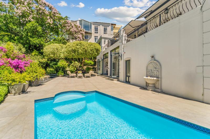 4 Bedroom Property for Sale in Tamboerskloof Western Cape
